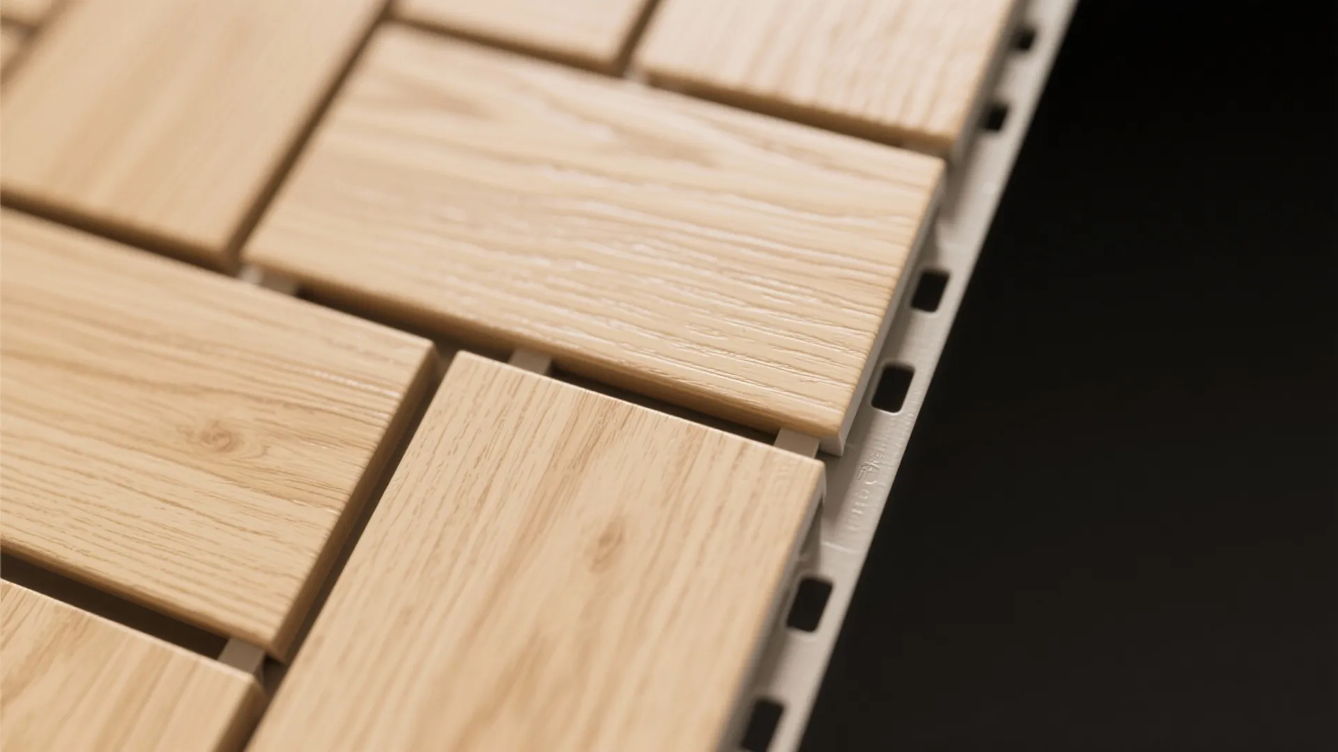 Warm Wood-Look PVC for Cozy, Spa-Like Vibes