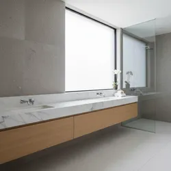 5 Designer Ledge Wall Ideas for Modern Bathrooms