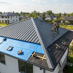 Synthetic vs Felt Underlayment for Metal Roofs Over Shingles